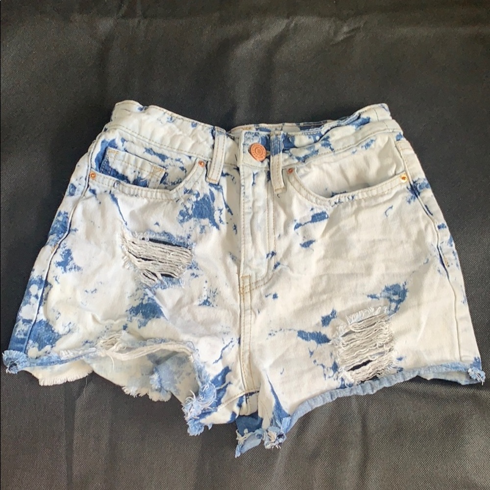 DENIM TIE DYE SHORTS SIZE 1/25